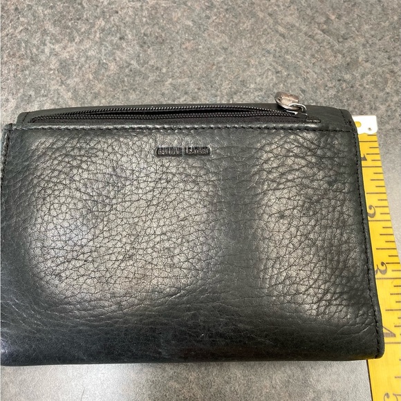 Fossil Black Bilfold Wallet Snap Closure, Zipper Coin Compartment - Picture 5 of 8